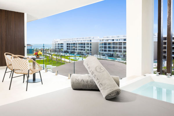 The Family Club One Bedroom Suite at Majestic Costa Mujeres